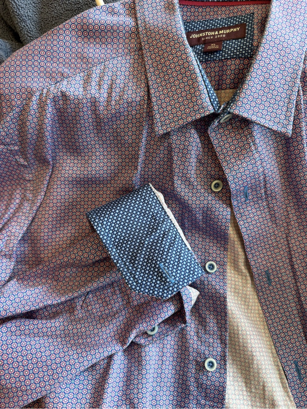 Johnston & Murphy Men's Purple Micropattern Dress Shirt with Contrasting Cuff